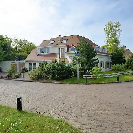 Spinoza Beach House